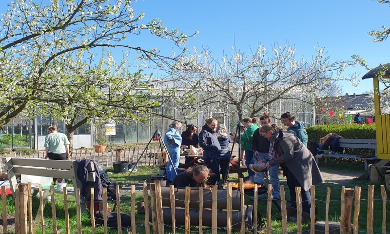 foto pipowagen plek moestuin utrecht wildplukken